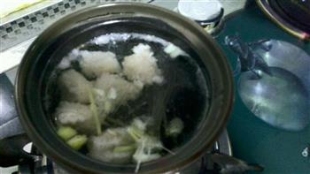 虾滑菠菜汤的做法步骤6