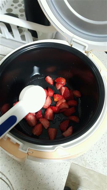 1小时-纯天然草莓蛋糕卷的做法步骤3