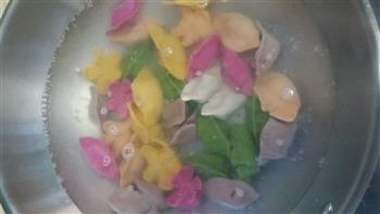 冬至花朵造型彩色饺子的做法图解8