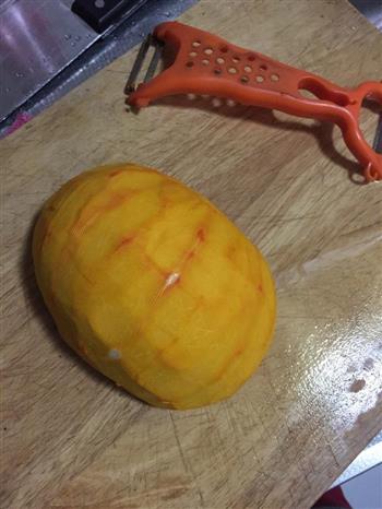蛋挞式咸蛋黄焗南瓜条的做法图解2