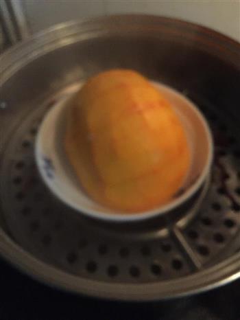 蛋挞式咸蛋黄焗南瓜条的做法步骤3