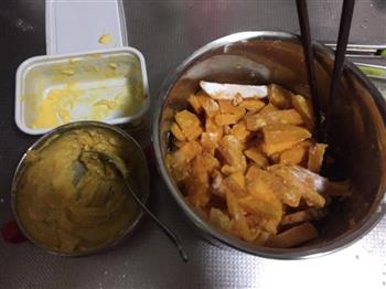蛋挞式咸蛋黄焗南瓜条的做法图解6