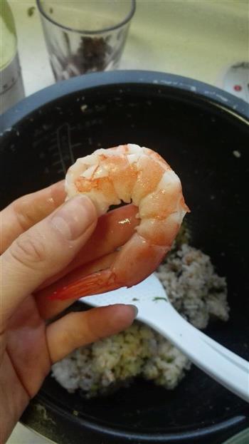 剩米饭华丽变身-鲜虾饭团的做法步骤9
