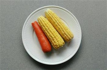 玉米炖排骨的做法图解1