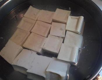 冬日暖锅-超简单麻辣猪血豆腐煲的做法图解3