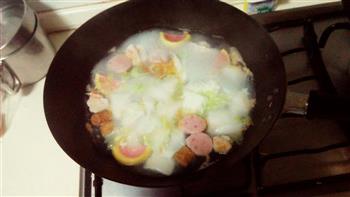 白菜鱼丸汤的做法步骤4