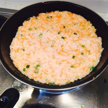 黄金米饼-剩米饭的利用-早餐的做法图解6