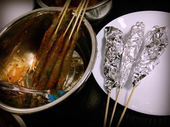 锡纸烤虾，串虾烤箱版的做法步骤4