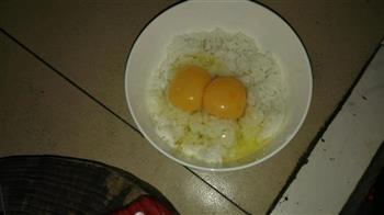 鸡蛋米饭煎饼的做法步骤2