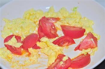 西红柿鸡蛋疙瘩汤的做法步骤3
