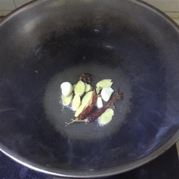 干豆角土豆焖鸡的做法步骤2