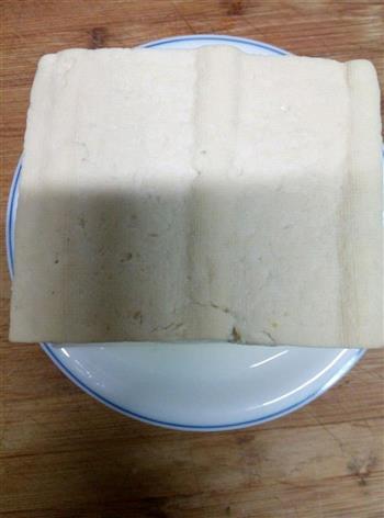 外酥里嫩的家常煎豆腐的做法步骤1