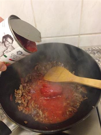 家常版番茄肉酱意面的做法步骤5