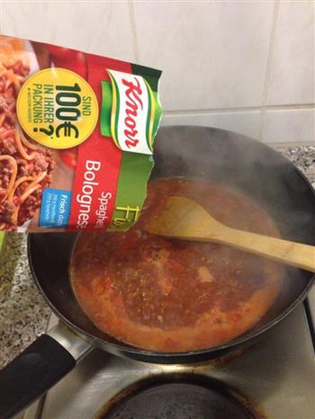 家常版番茄肉酱意面的做法步骤7