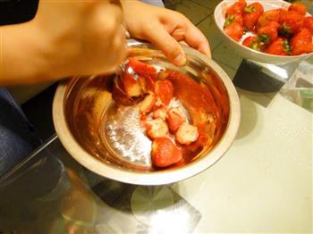 草莓酸奶的做法的做法图解2