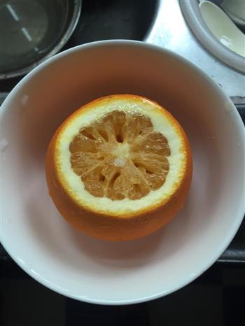 盐蒸橙子的做法步骤2