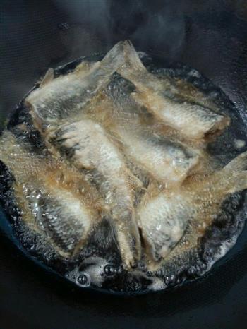 补钙的油炸鱼的做法步骤2