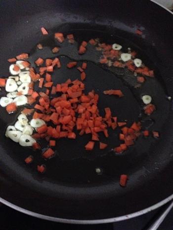 番茄金枪鱼芝士焗饭的做法步骤3
