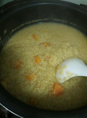 土红糖小米红薯粥的做法图解3