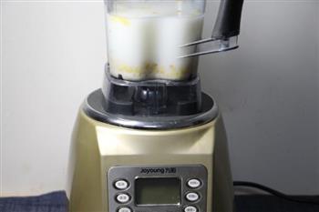 破壁而生的奶香玉米汁的做法步骤3