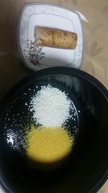 山药小米粥的做法步骤1