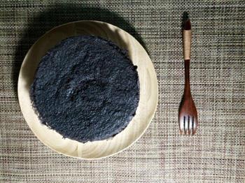 “爱你是蒸的，好吃不上火”的养生黑米糕的做法步骤3