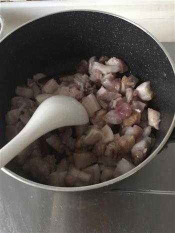 好吃不腻的梅干菜烧肉的做法步骤4
