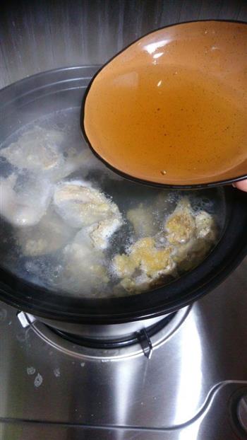 香菇鸡汤-汤浓味美营养多多的做法步骤5