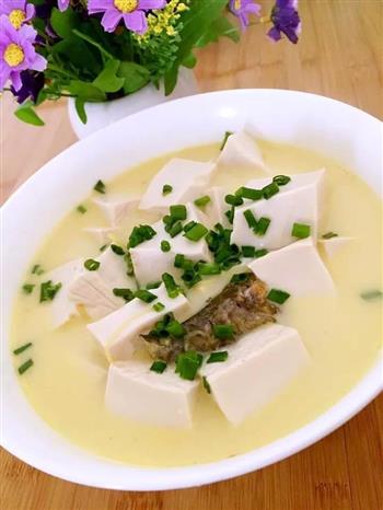 鱼头鱼尾豆腐汤的做法步骤4