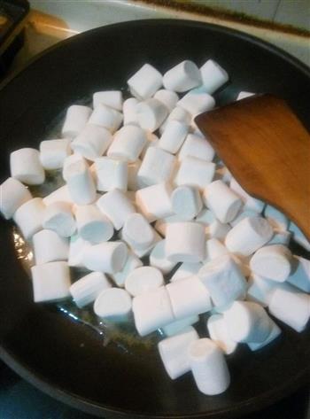 棉花糖版牛轧糖的做法步骤2