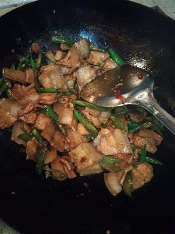 青椒回锅肉的做法步骤6