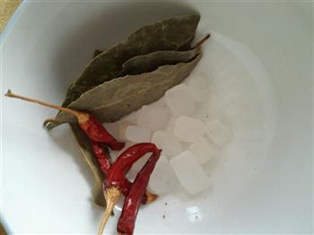 家常版羊蝎子火锅荤素搭配营养美味的做法步骤4