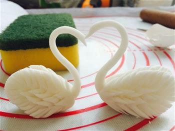 做一款最优雅的蛋糕装饰品-翻糖天鹅的做法步骤10