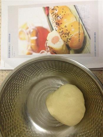 热狗面包卷的做法图解2