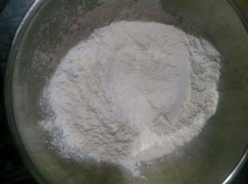 红豆沙椰蓉糯米卷的做法步骤1