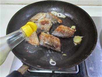剁椒芋头烧带鱼的做法步骤10