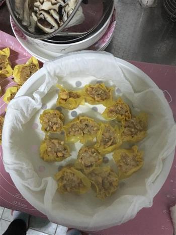 蚝油香菇鸡丁糯米烧卖的做法步骤12