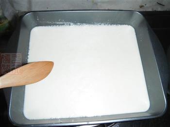 蔓越莓牛奶布丁的做法步骤3