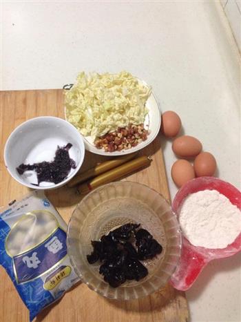 鱼丸木耳紫菜汤的做法步骤1