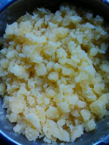 椰香红薯奶黄包的做法步骤2