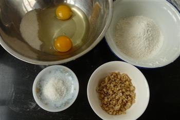 燕麦椰香鸡蛋糕的做法步骤1