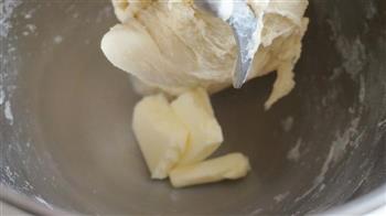 奶油奶酪花朵面包的做法步骤2