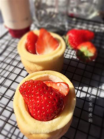 草莓酸奶蛋糕杯的做法步骤13
