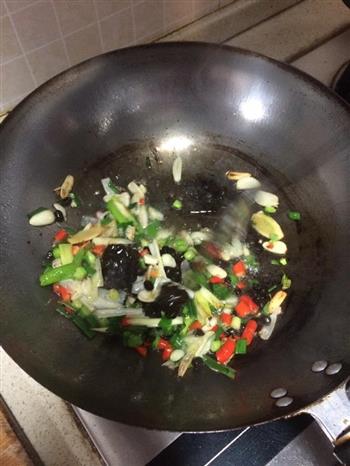 香辣红酒豆豉排骨牛肉混合干锅的做法步骤8