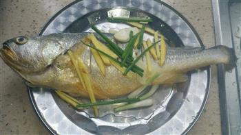 干煎黄花鱼的做法步骤4