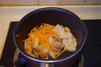 冬日里的快手饭-羊肉咖喱焖饭的做法步骤2