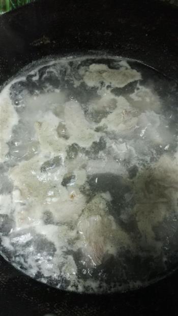 蔬菜排骨煲米饭的做法图解2