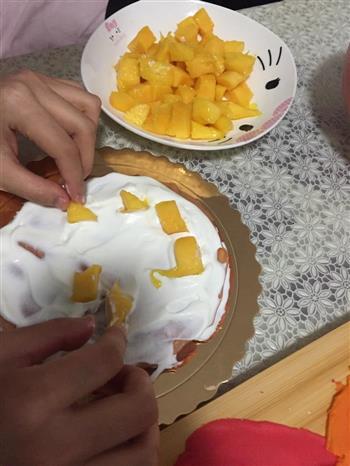 彩虹芒果蛋糕的做法步骤6