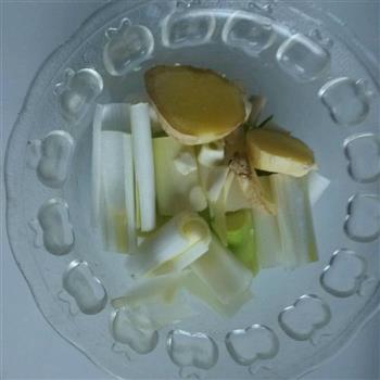 冬瓜山药排骨汤的做法步骤3
