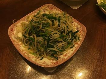 韭菜炒绿豆芽的做法步骤8